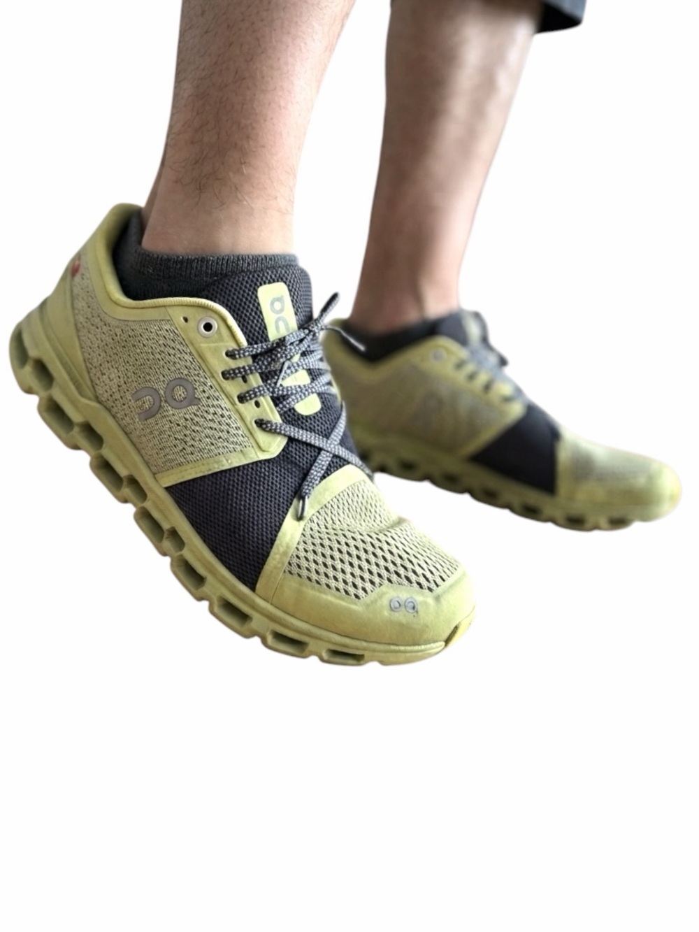 On Running x Cloudstratus Pistachio Grey Training Shoes Men’s Size 9.5